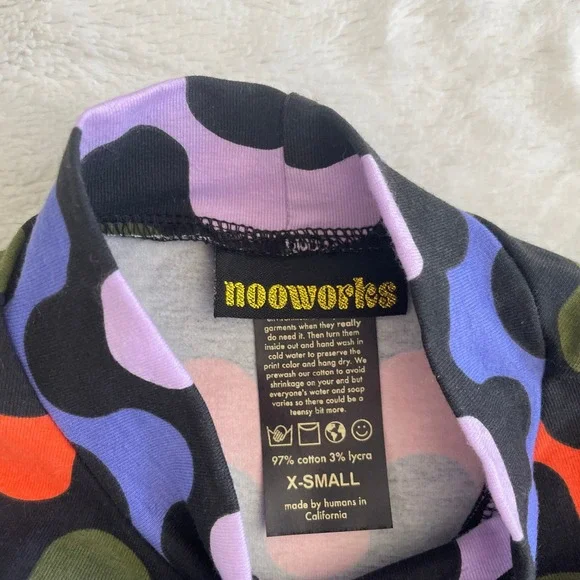 Nooworks Tonya Mock Neck Long Sleeve Mini Dress Multicolor Wavy Stripe Size XS - Picture 3 of 9